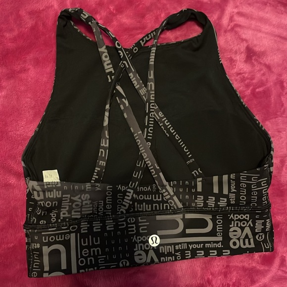 Lululemon bra size 4 - Picture 2 of 4